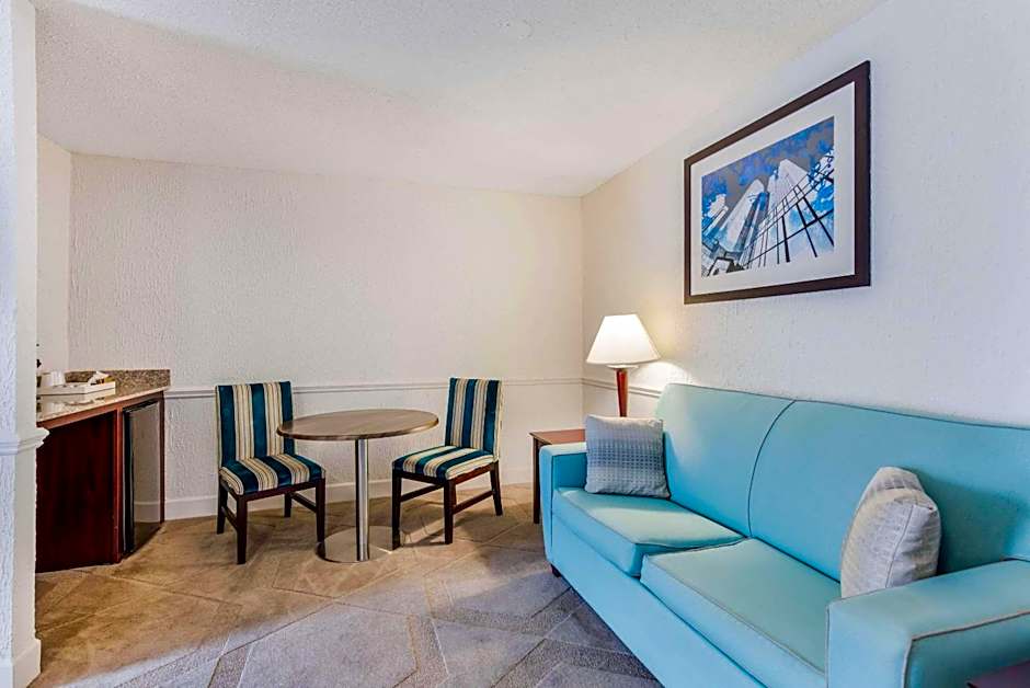 The Blu Hotel Blue Ash Cincinnati, Ascend Hotel Collection