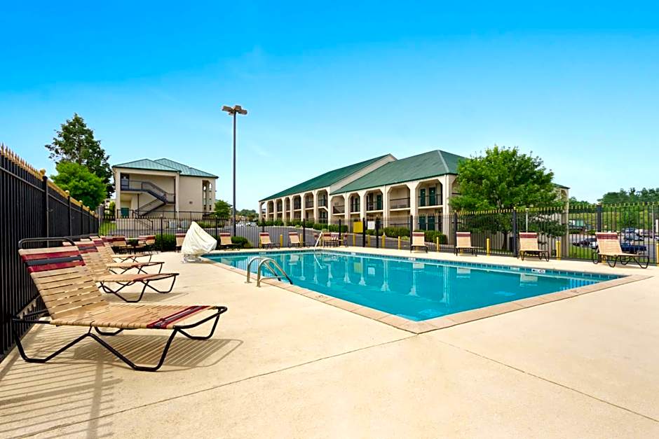 Baymont by Wyndham Johnson City