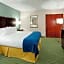 Holiday Inn Express & Suites Smithfield - Providence