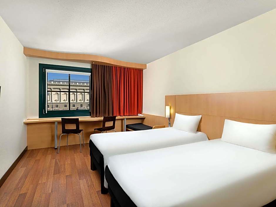 Ibis Budapest Heroes Square Hotel