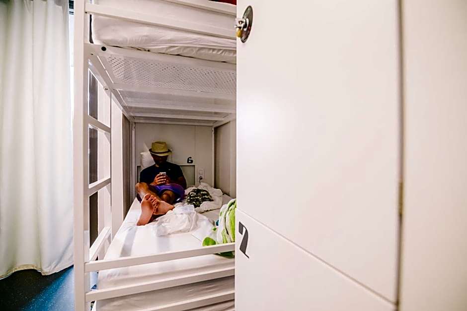 AMISTAT Island Hostel Ibiza - ALBERGUE JUVENIL