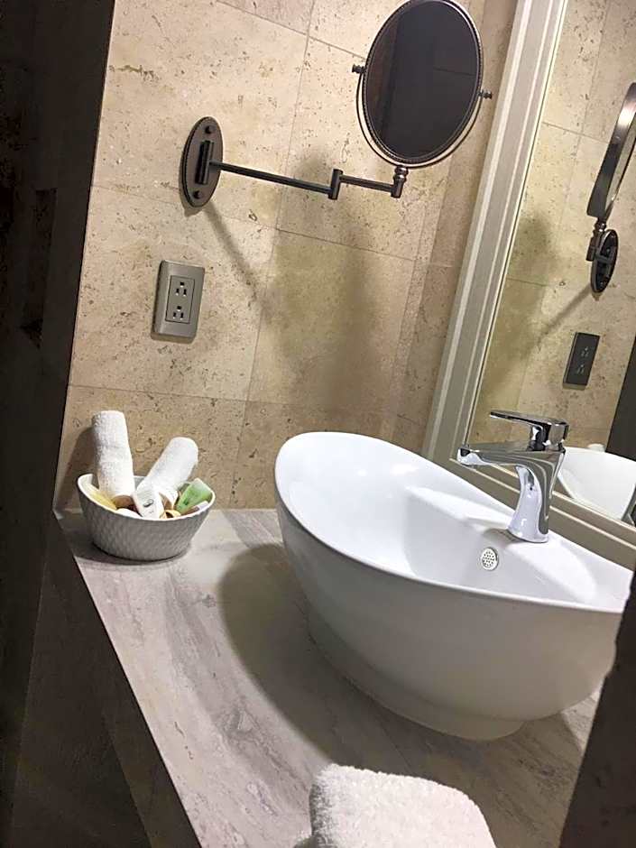 Hotel Concierge Flor y Canto