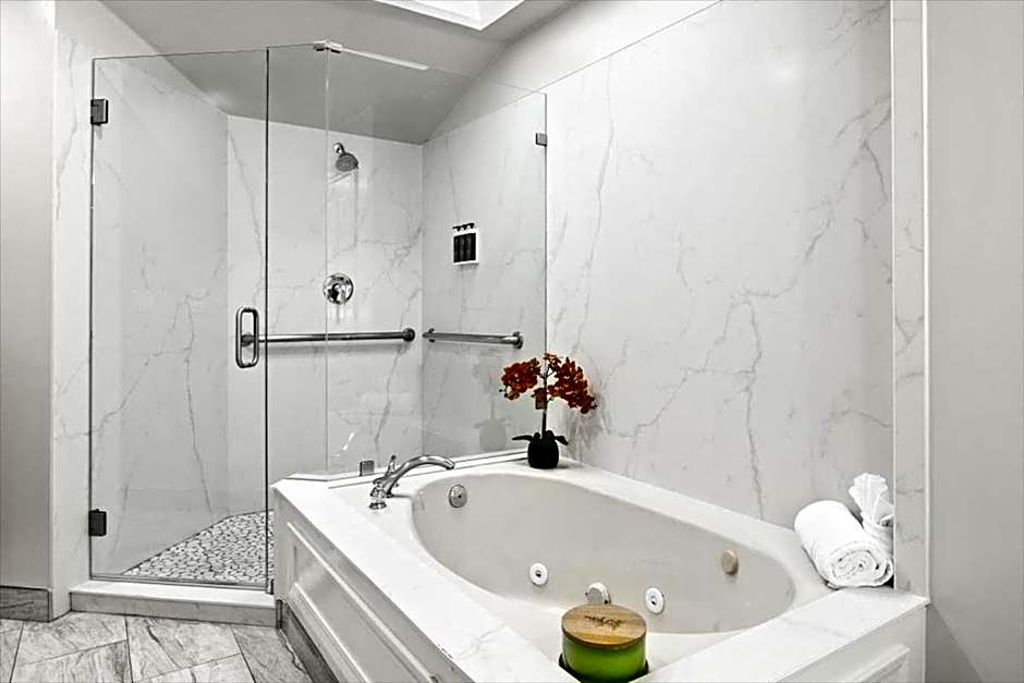 University Park Inn & Suites, an Ascend Collection Hotel