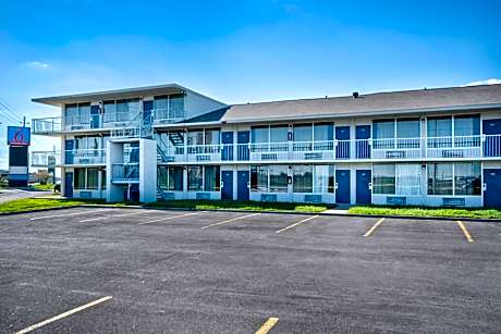 Studio 6 Rosenberg TX