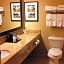 Country Inn & Suites by Radisson, Minot, ND