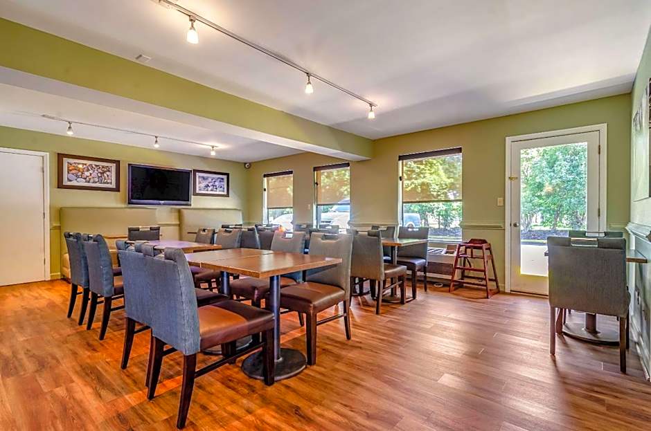 Quality Inn & Suites Creedmoor - Butner