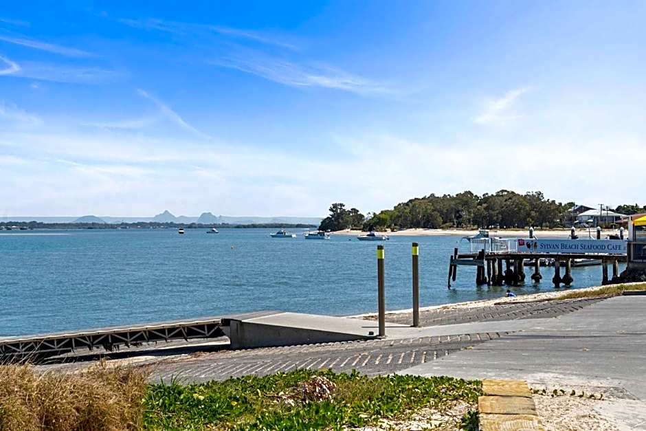 Bribie Beach House with Pool - Walk to Surf & Shops