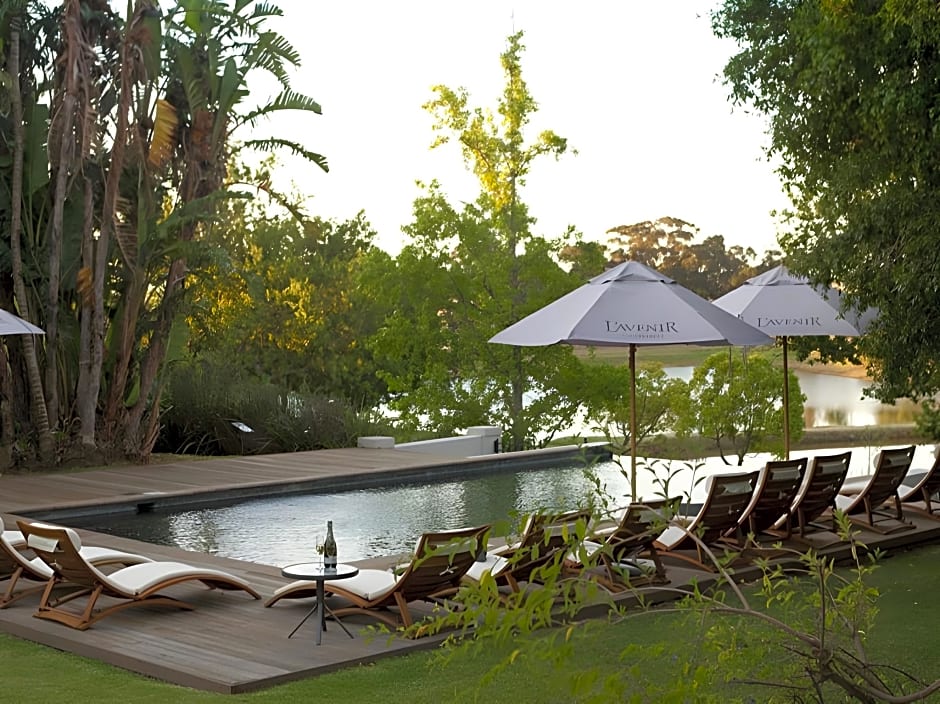 LAvenir Country Lodge