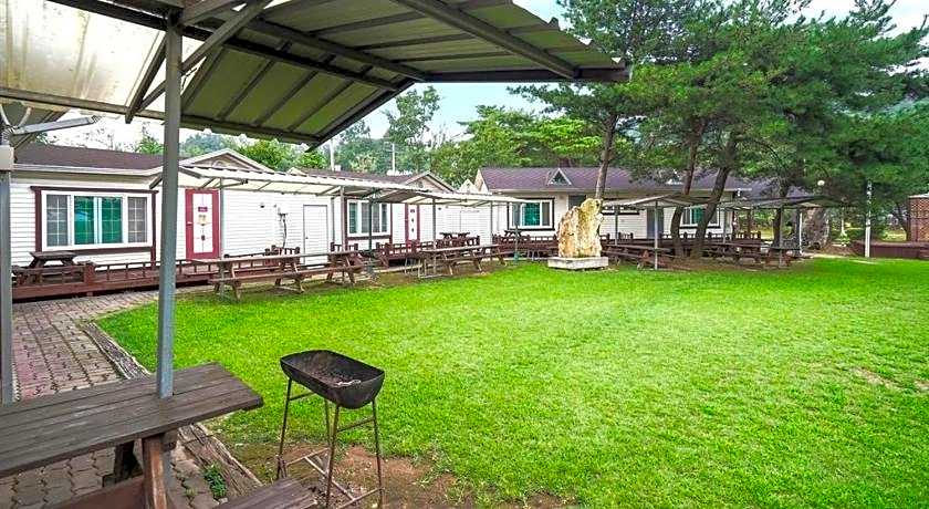 Sungbochon Youth Hostel