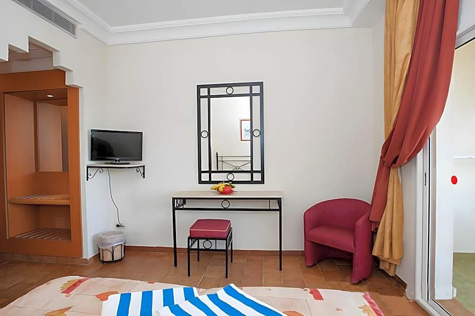 Sol Palmeras Beach - Family Hotel