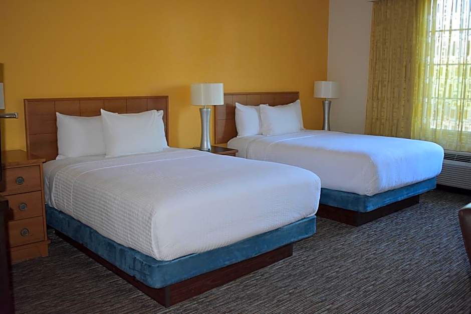 Photo 1 of 4 of 2 Queen Beds Suite, Accessible