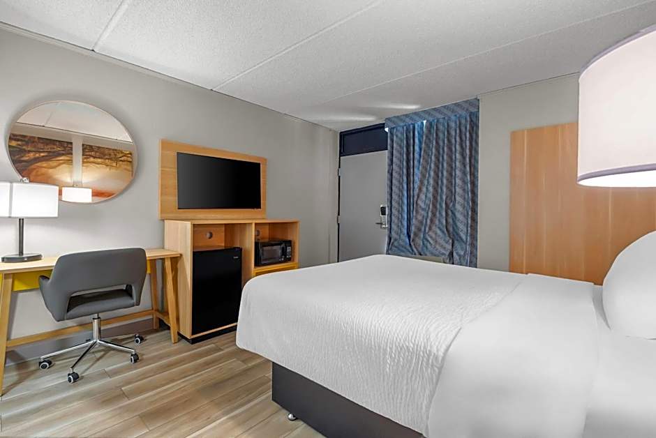 Days Inn by Wyndham Statesboro