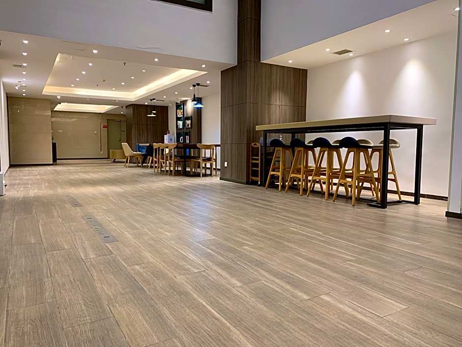 Hanting GZ W. Gangding – Guangzhou (Canton), IA
