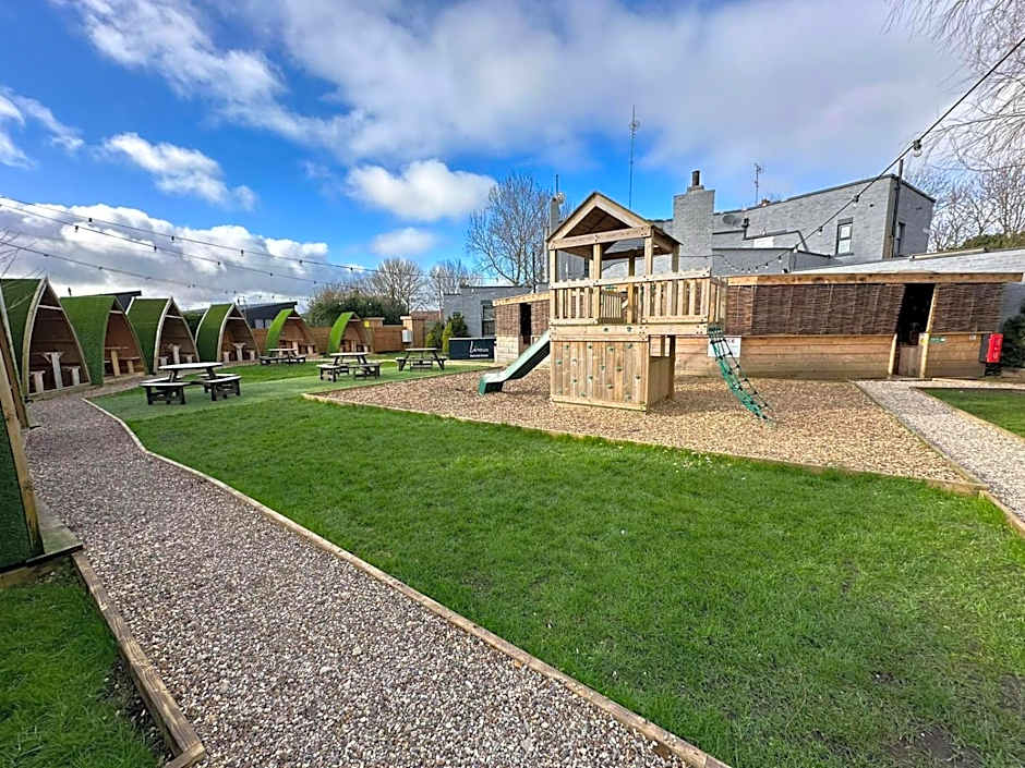 Black Bull Retreat, Barmston with Private Hot Tubs