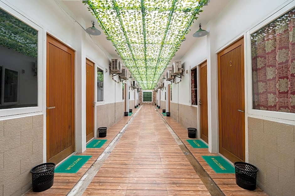 RedDoorz @ Tondano Benhil