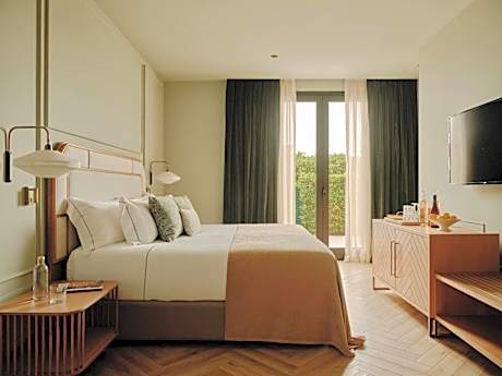 Junior Suite with Garden