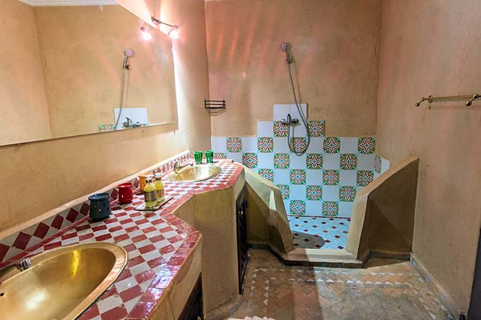 Riad Nabila