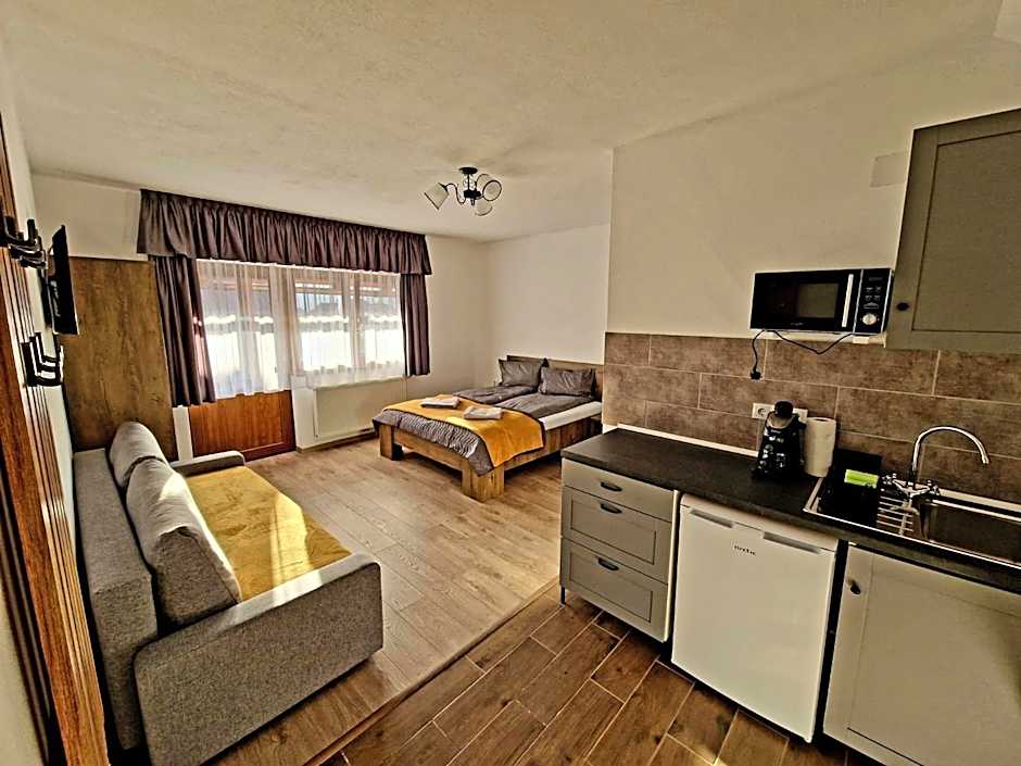 Kodaros Studio Parajd