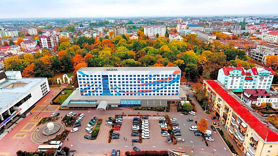 Nadiya Hotel