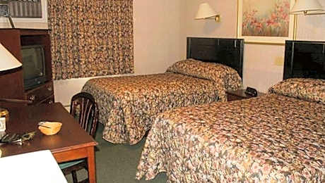 2 Queen Bed Kitchenette Non-Smoking