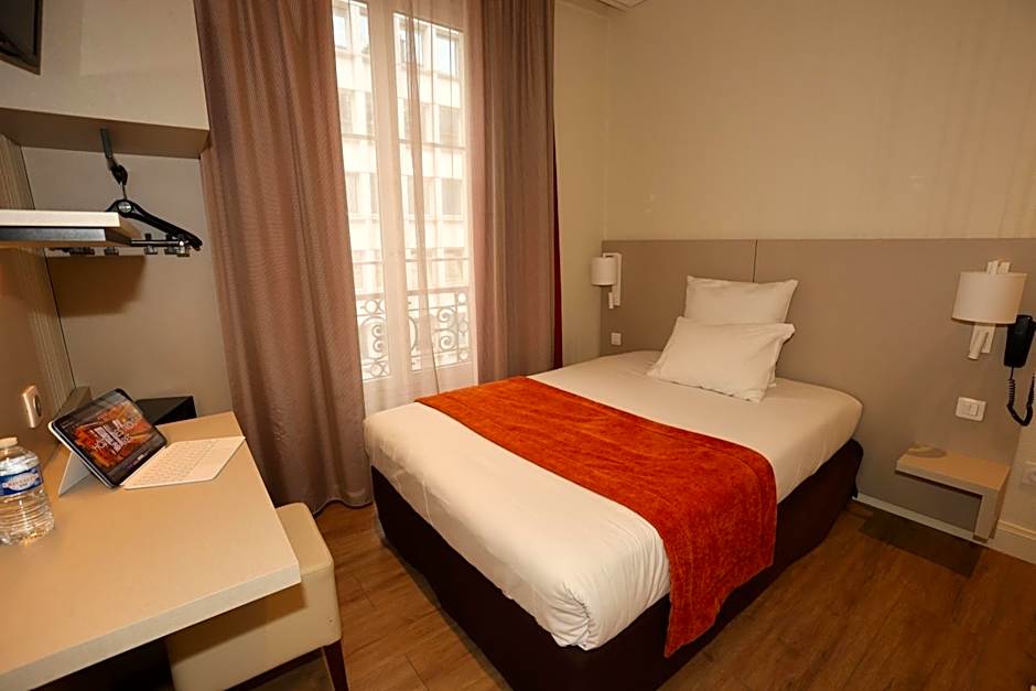 Hotel Des Trois Gares