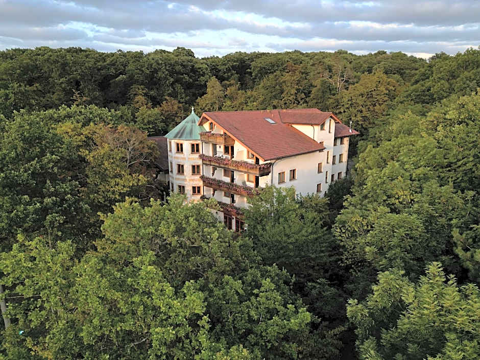 Foto 1 von 50 von Hotel-Restaurant Kreuzberghof Tagungs- und Veranstaltungshotel