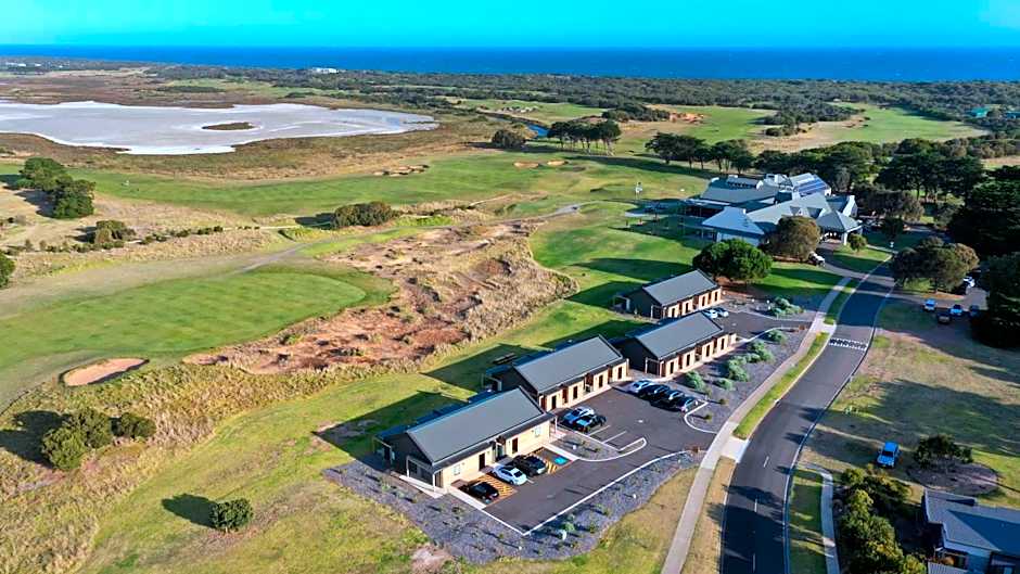 13th Beach Golf Lodges