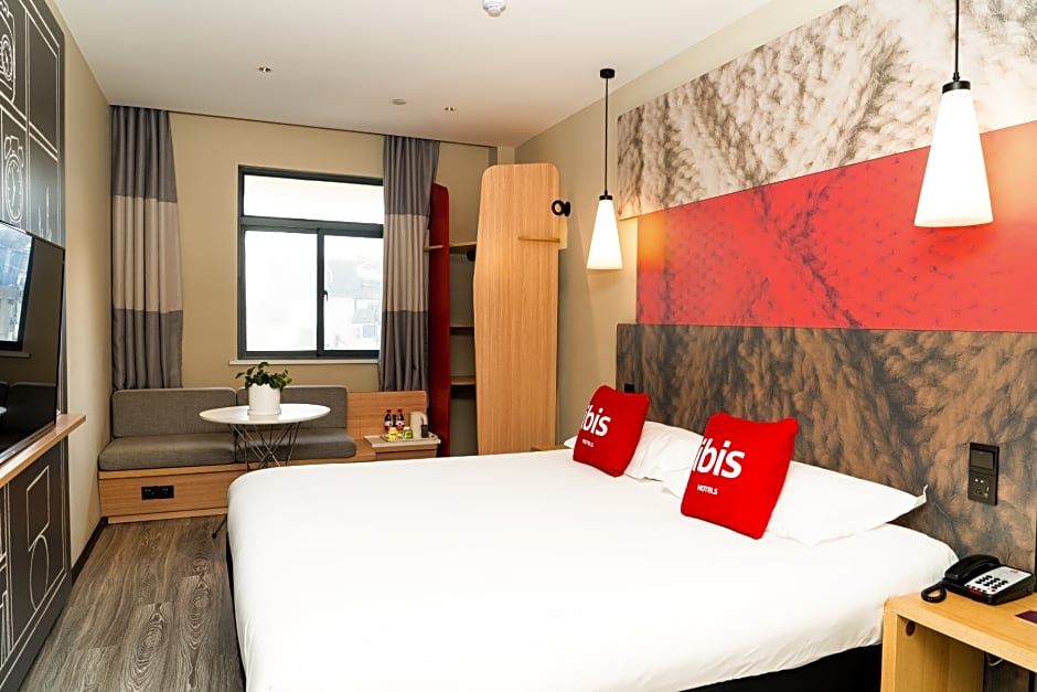 Ibis Hefei Pedestrian Street Hotel