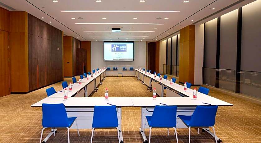 Holiday Inn Express Luanchuan By IHG