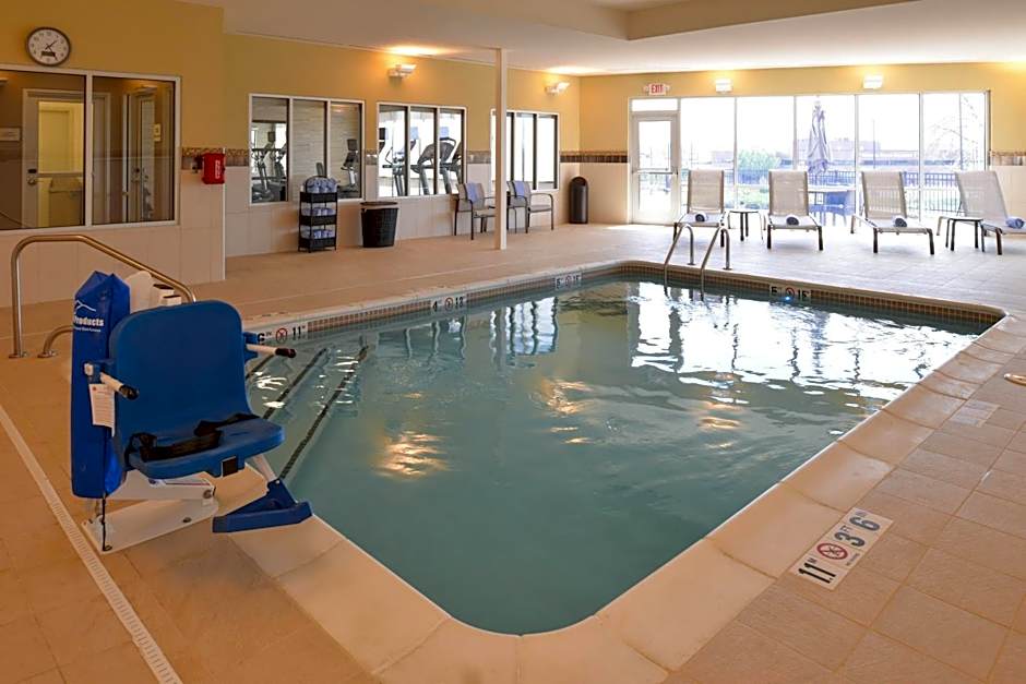 Courtyard by Marriott St. Louis St. Peters