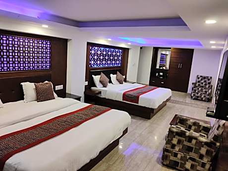 Superior Family Room