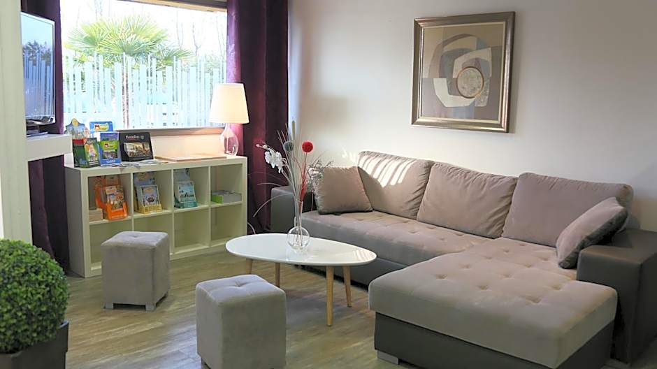Atoll Hotel Logis Angers, Beaucouzé