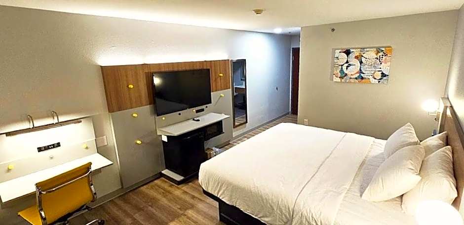 Microtel Inn & Suites By Wyndham Tulsa East
