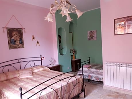 Triple Room with Shared Bathroom