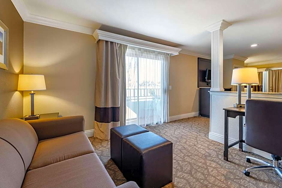 Comfort Suites San Clemente Beach