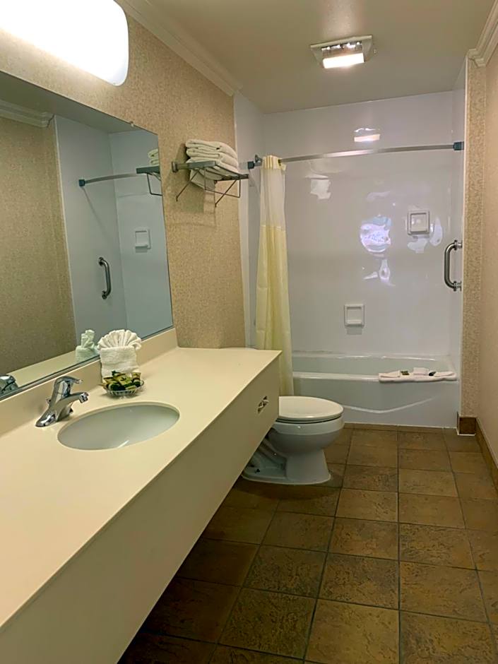 Olive Tree Inn & Suites