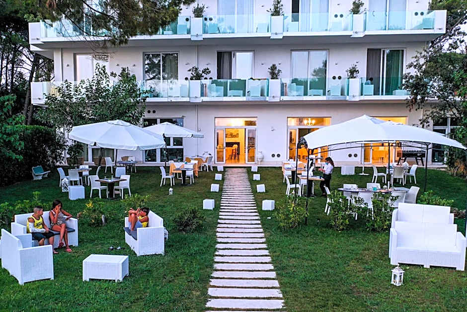 Hotel Artemide Mare