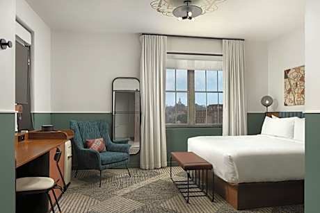 Historical View One King, Guest room, 1 King, Historical view, City view
