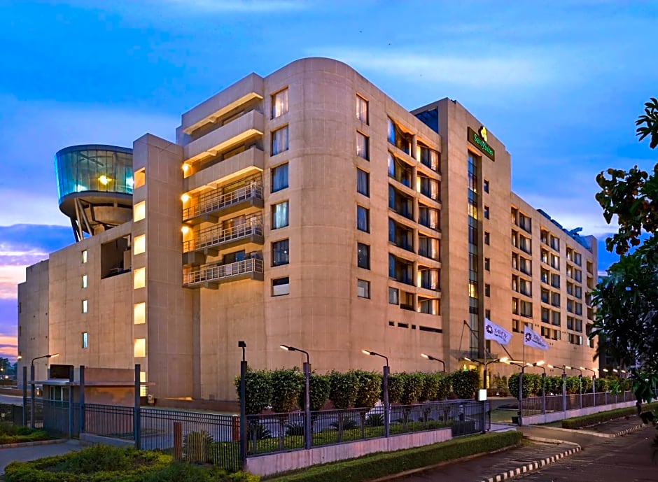 Savoy Suites Manesar