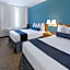 Travelodge by Wyndham Palm Springs