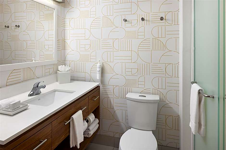 Home2 Suites by Hilton Minneapolis / Roseville, MN