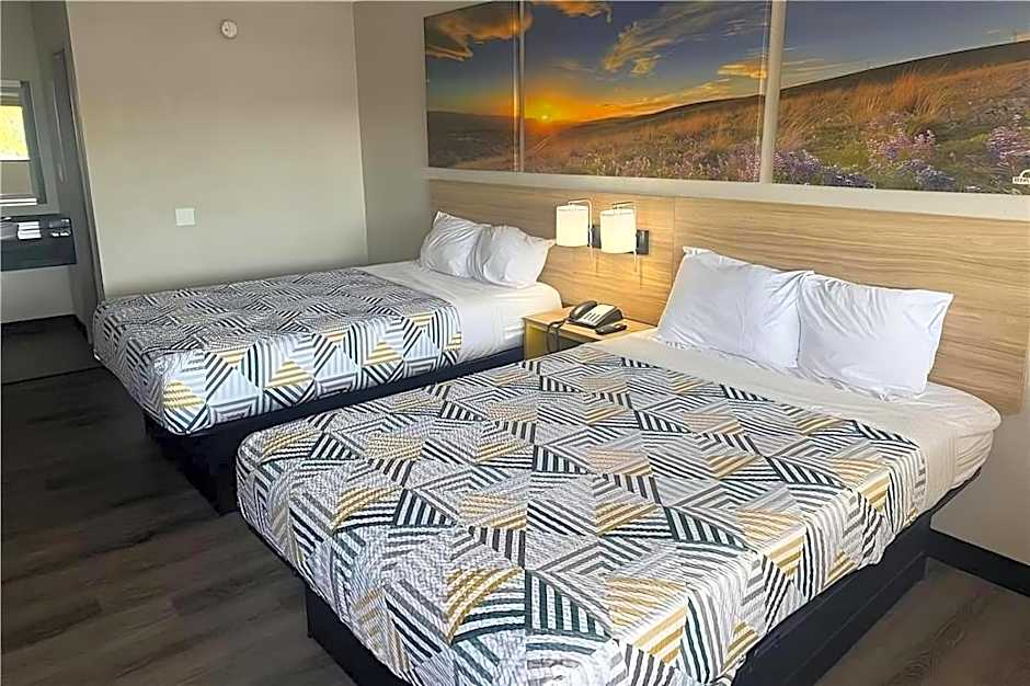 Days Inn by Wyndham Kansas City Northeast