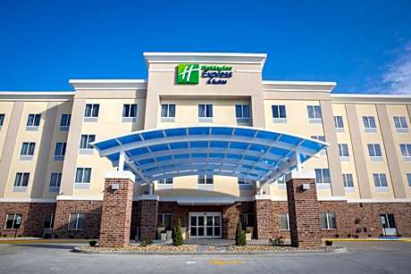 Holiday Inn Express and Suites Edwardsville By IHG