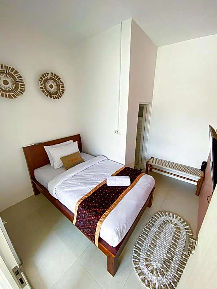 Emka Villa Traditional Minimalist