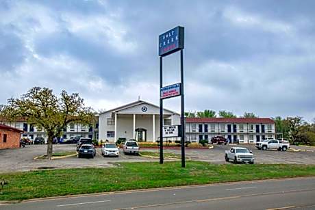 Salt Creek Lodge