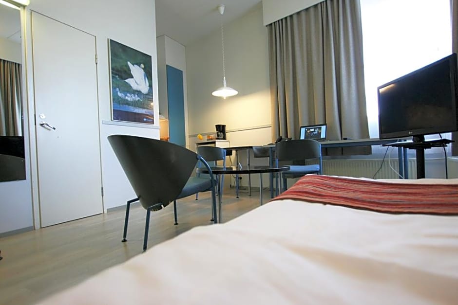 Skyline Airport Hotel