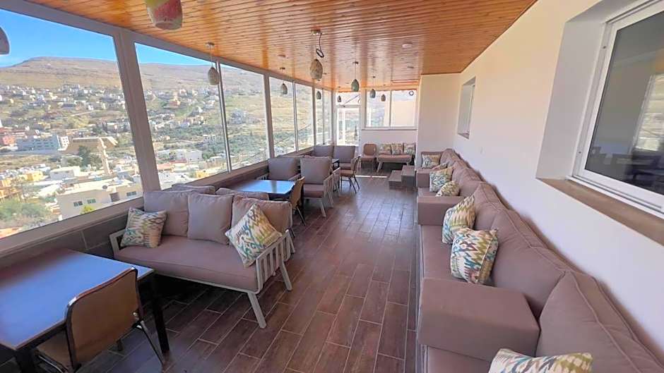 Beit Alshabaan Inn