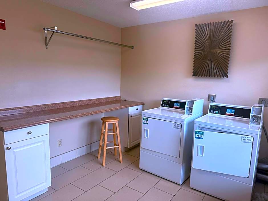 MainStay Suites