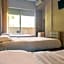 Merry Land Hotel