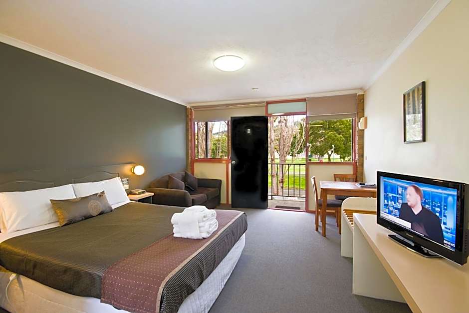 Photo 1 of 29 of Lorne Coachman Inn